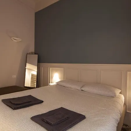 Room222 - Stylish Old Town - 5' Station To Cinque Terre